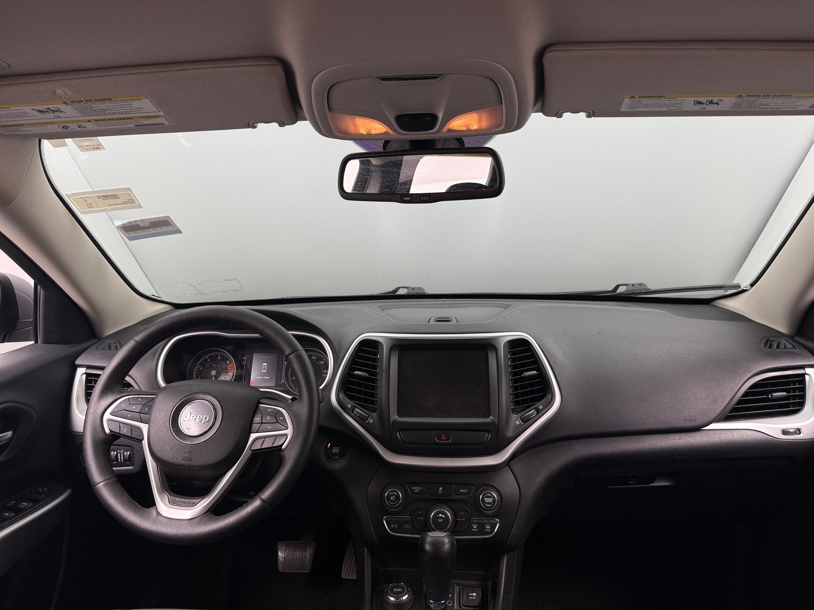 Thumbnail: 2018 Jeep Cherokee - 3