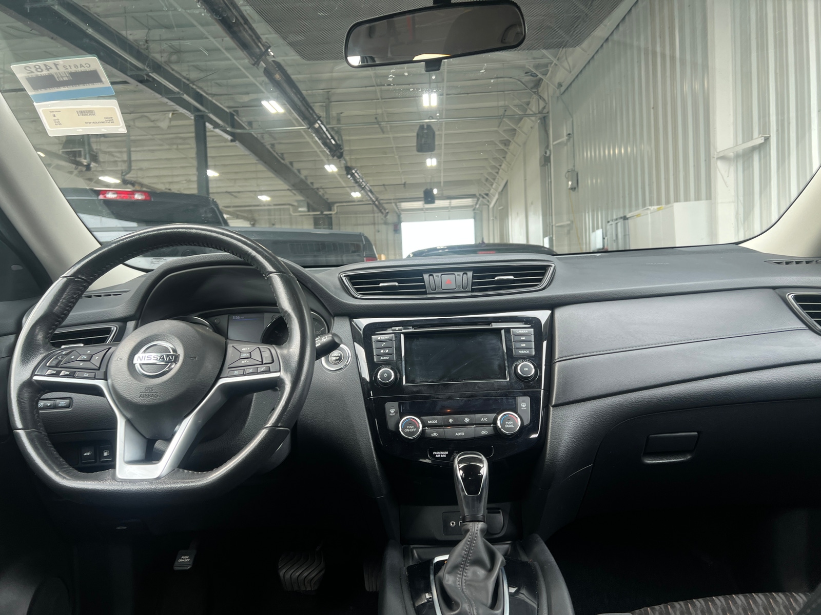 Thumbnail: 2018 Nissan Rogue - 3