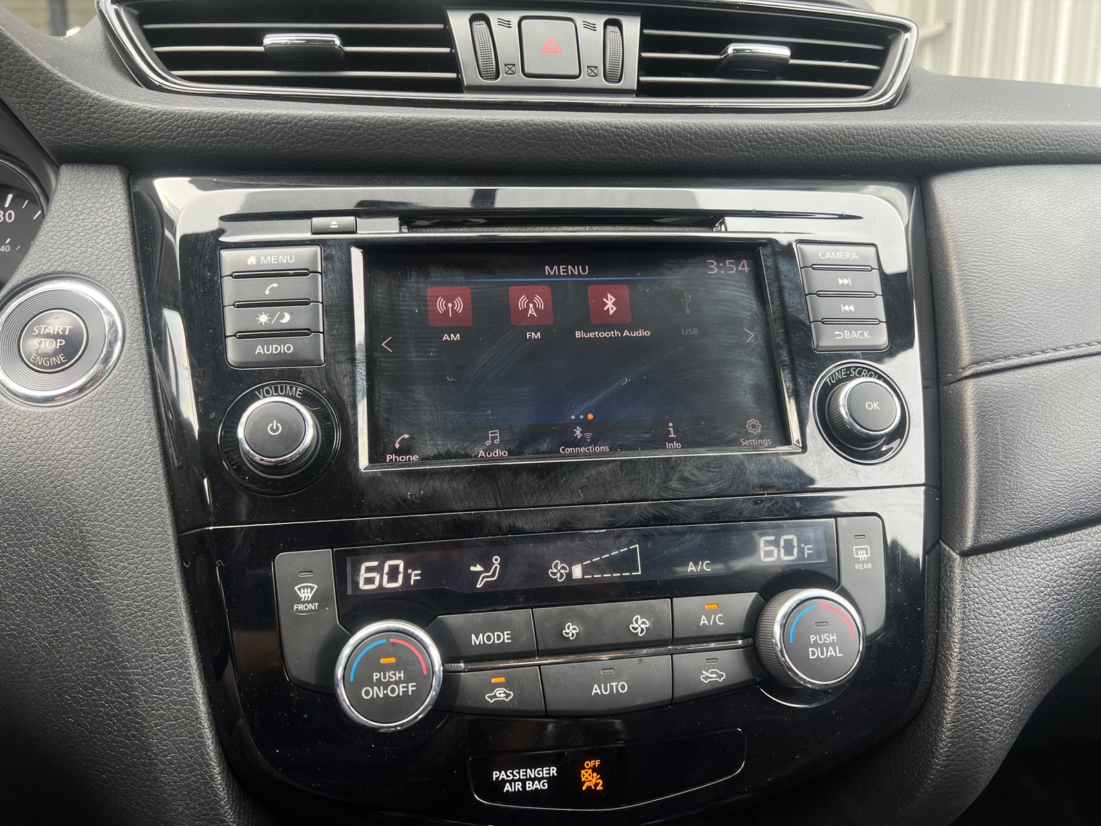 Thumbnail: 2018 Nissan Rogue - 4