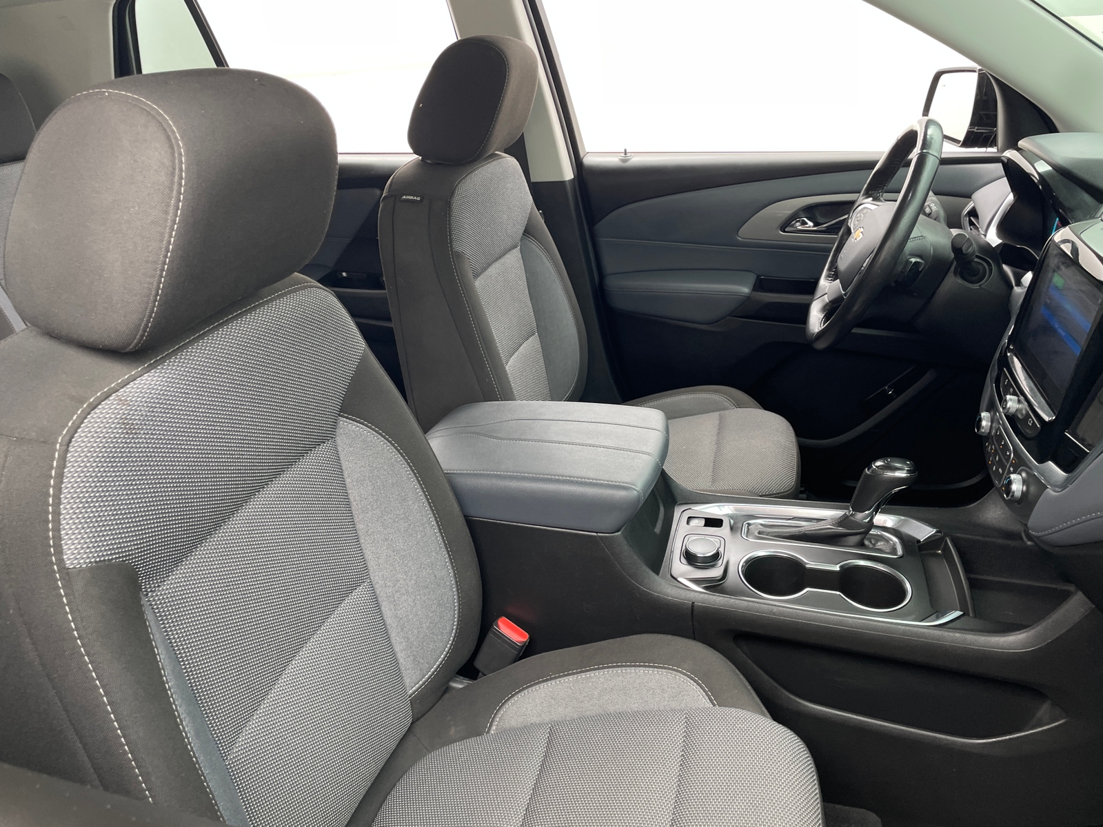 Thumbnail: 2020 Chevrolet Traverse - 2