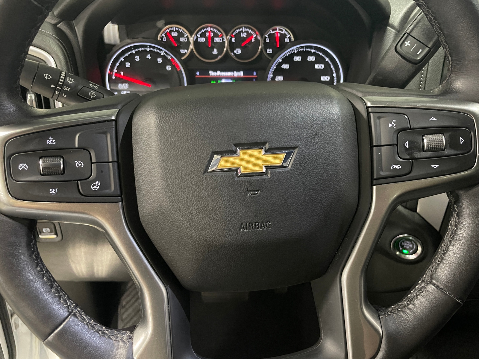 Thumbnail: 2021 Chevrolet Silverado 1500 - 5