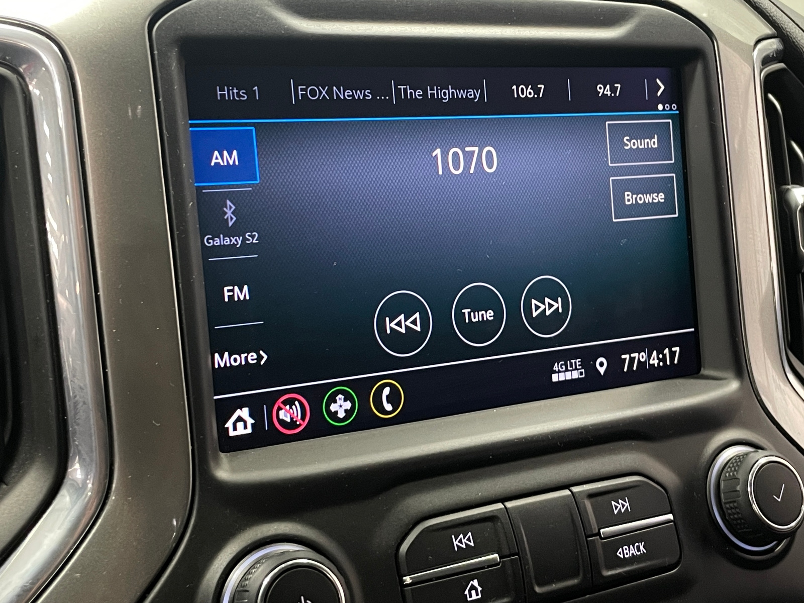 Thumbnail: 2021 Chevrolet Silverado 1500 - 4