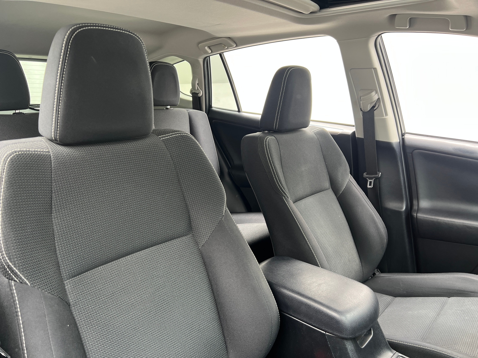 Thumbnail: 2017 Toyota RAV4 - 2