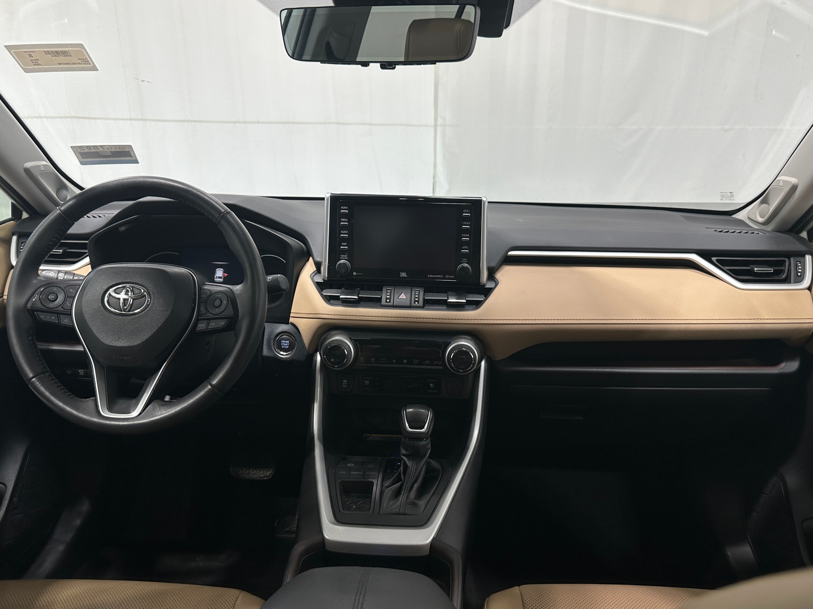 Thumbnail: 2020 Toyota RAV4 - 2