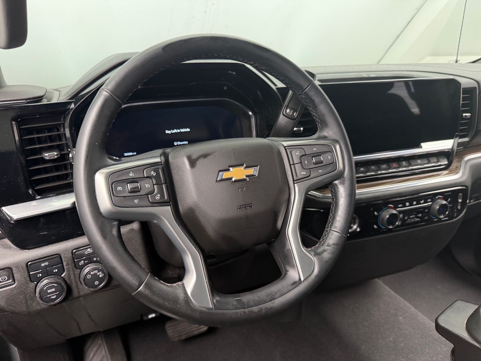 Thumbnail: 2023 Chevrolet Silverado 1500 - 5