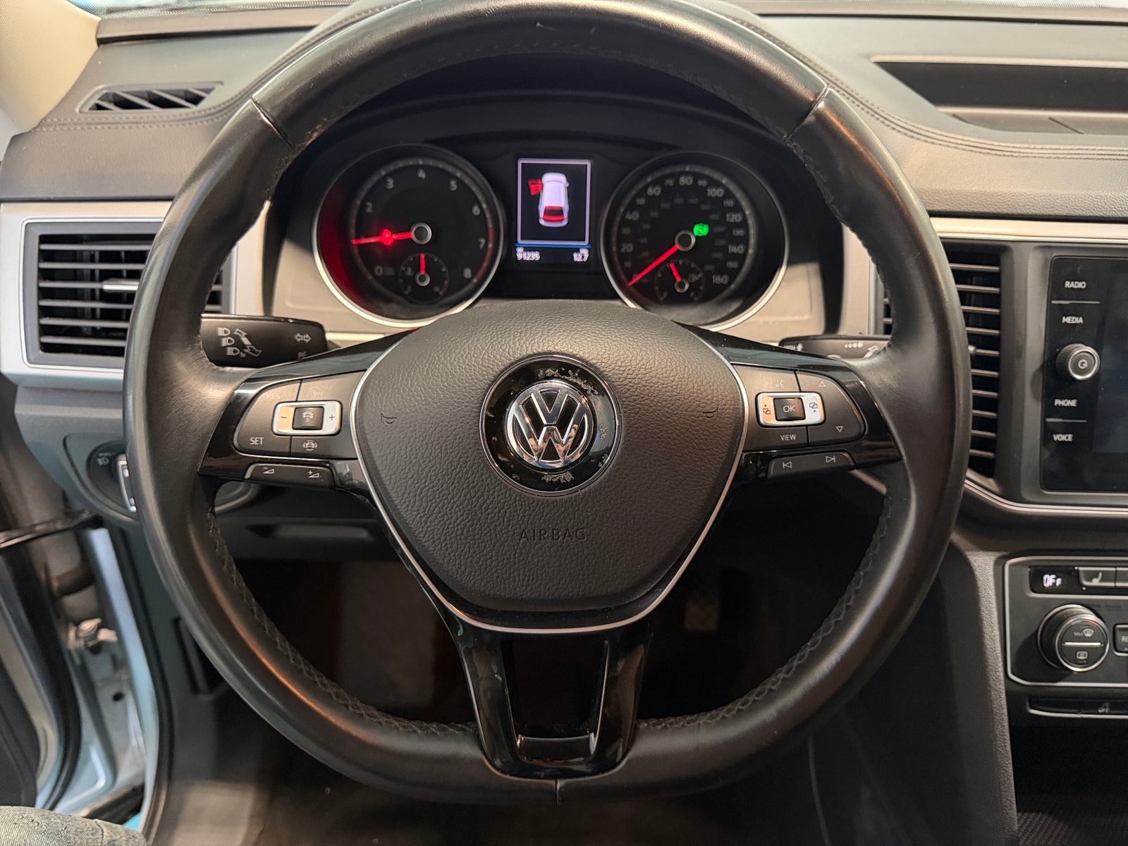 Thumbnail: 2019 Volkswagen Atlas - 4