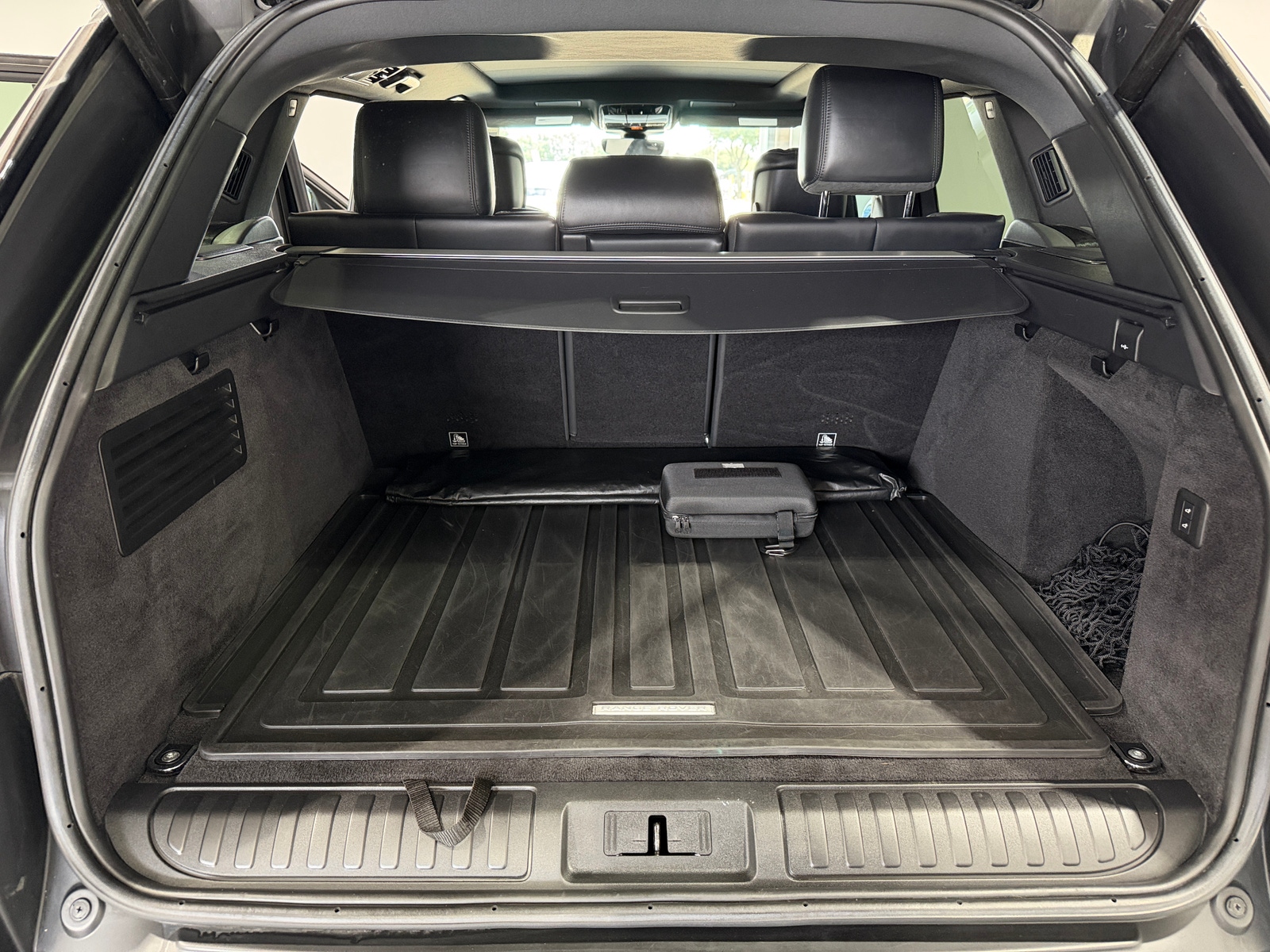 Thumbnail: 2022 Land Rover Range Rover Sport - 6