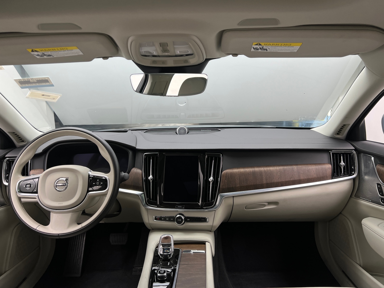 Thumbnail: 2022 Volvo S90 - 2