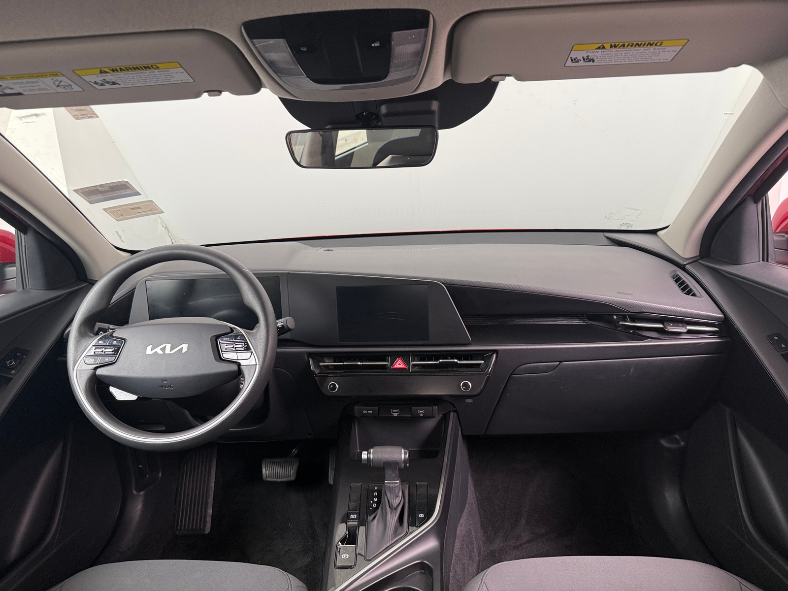 Thumbnail: 2025 Kia Niro - 3