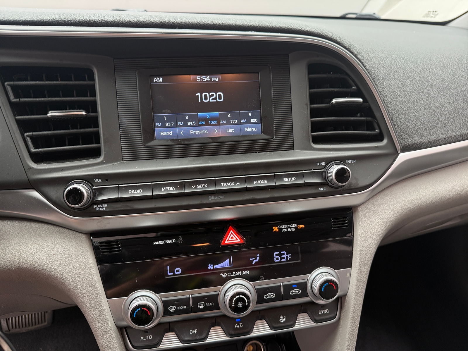 Thumbnail: 2020 Hyundai Elantra - 4