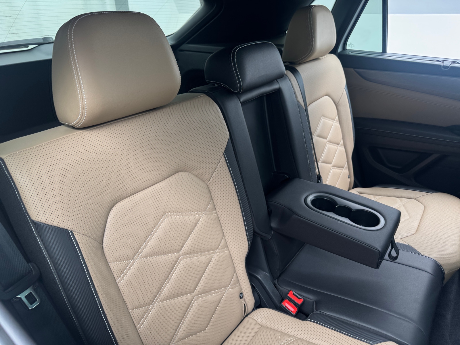 Thumbnail: 2026 Volkswagen Atlas - 6