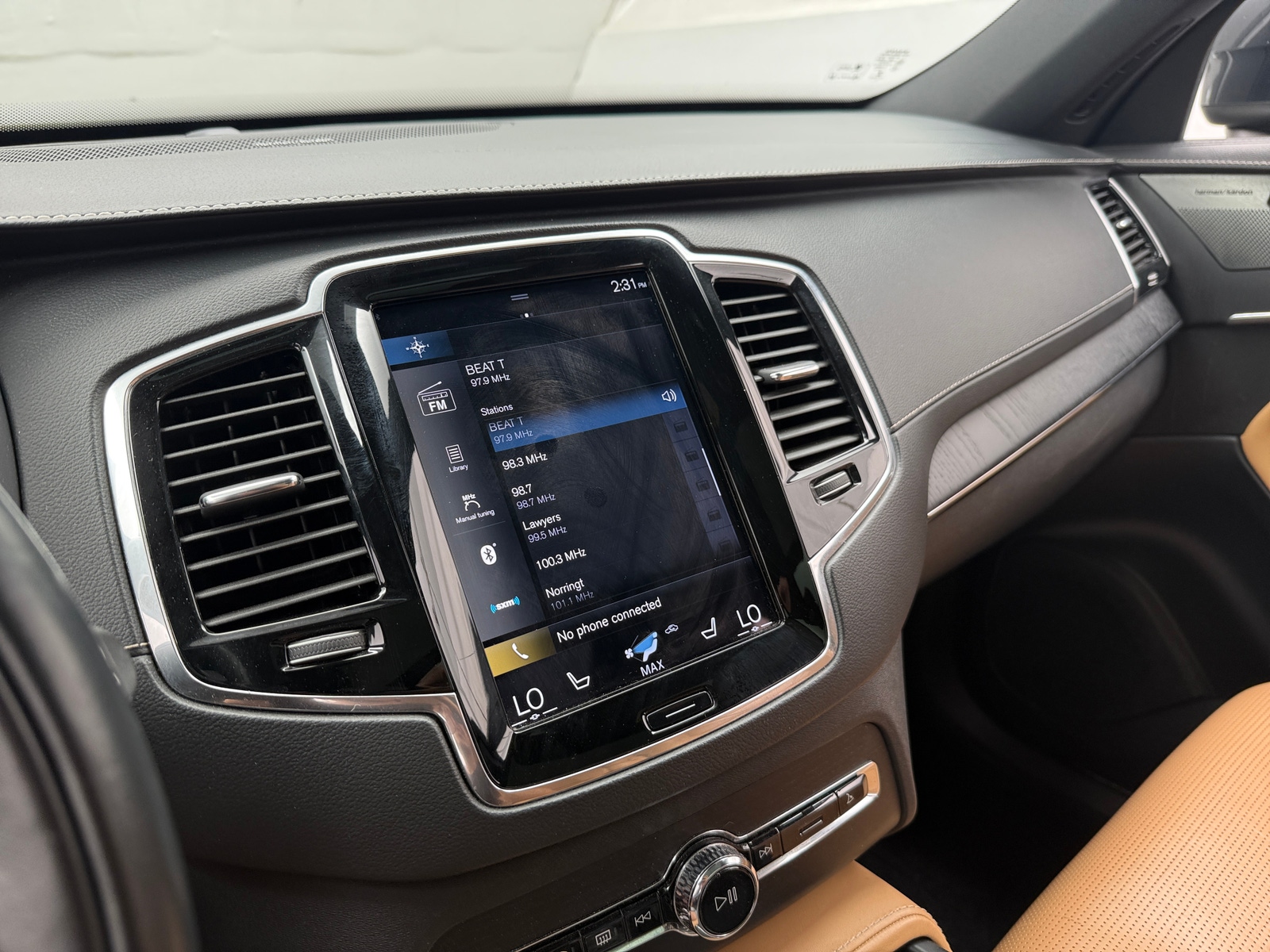 Thumbnail: 2021 Volvo XC90 - 3