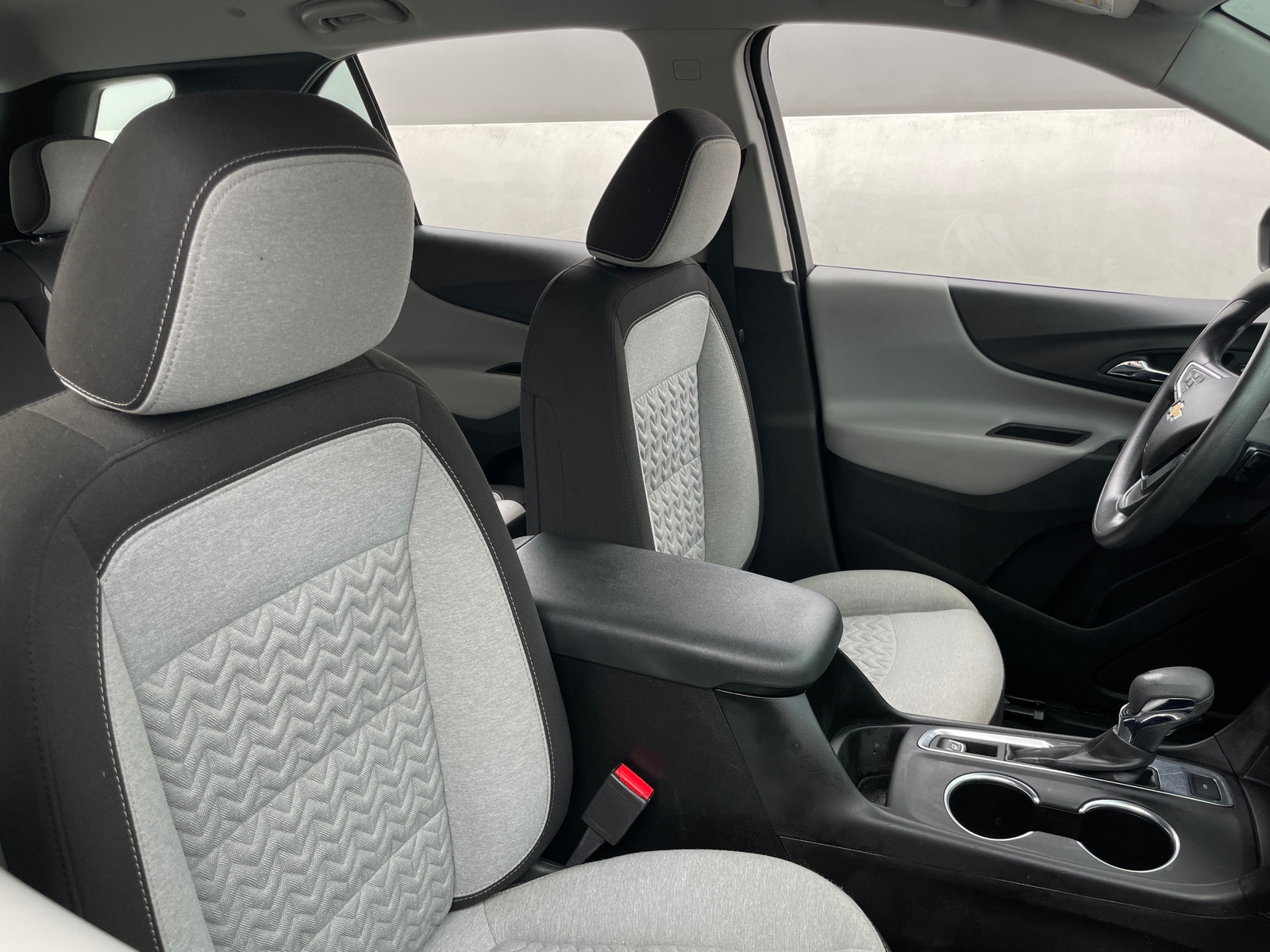 Thumbnail: 2022 Chevrolet Equinox - 2