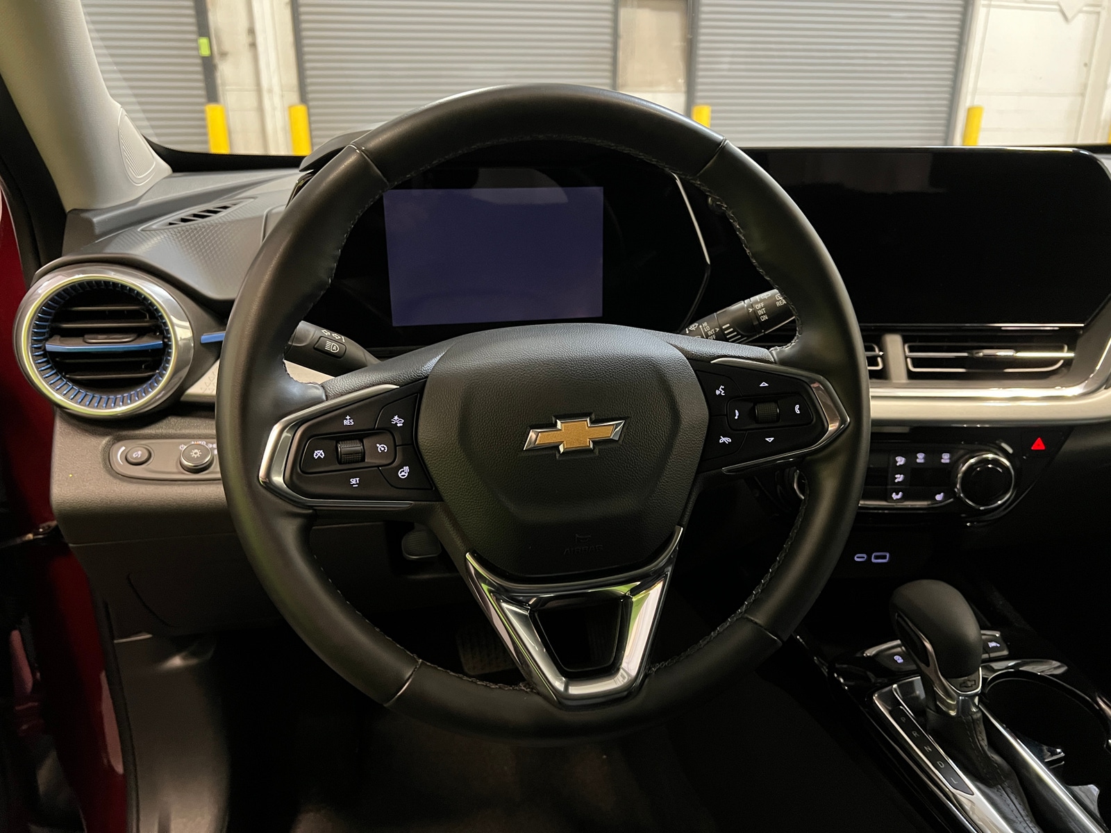 Thumbnail: 2025 Chevrolet Trax - 4