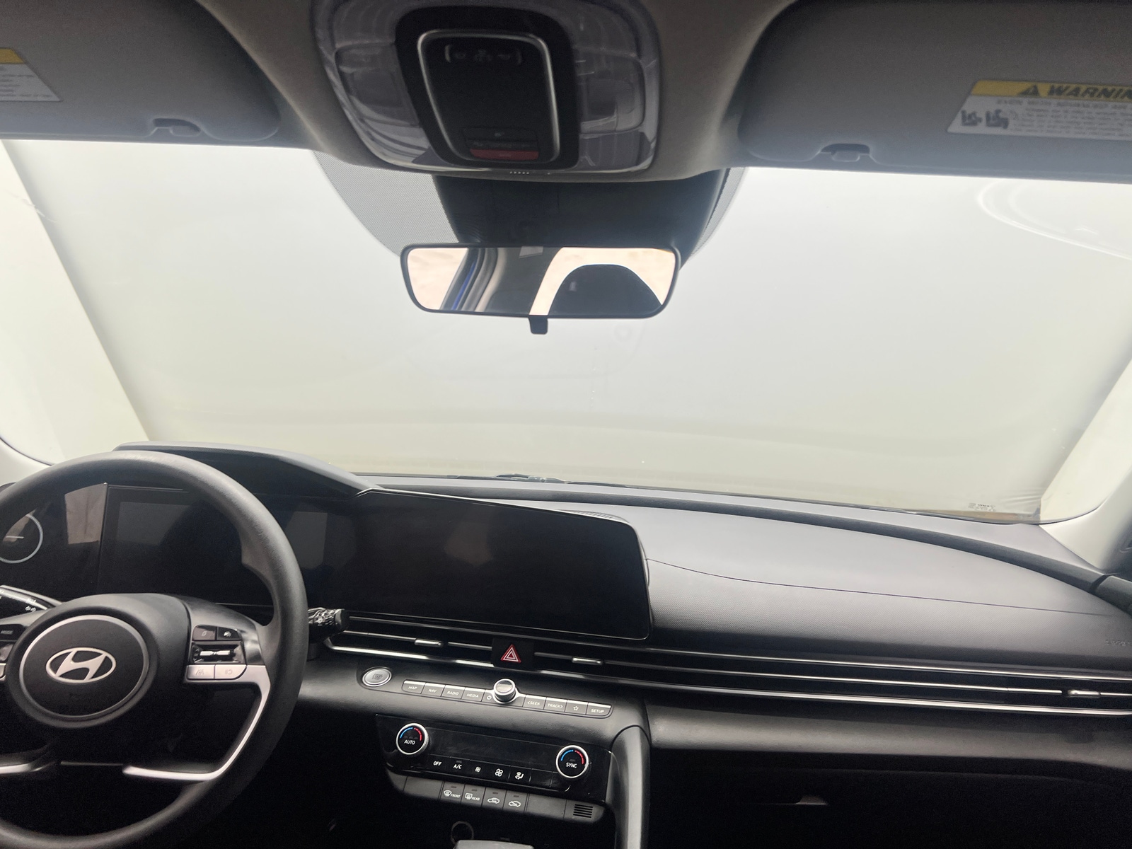 Thumbnail: 2024 Hyundai Elantra - 3