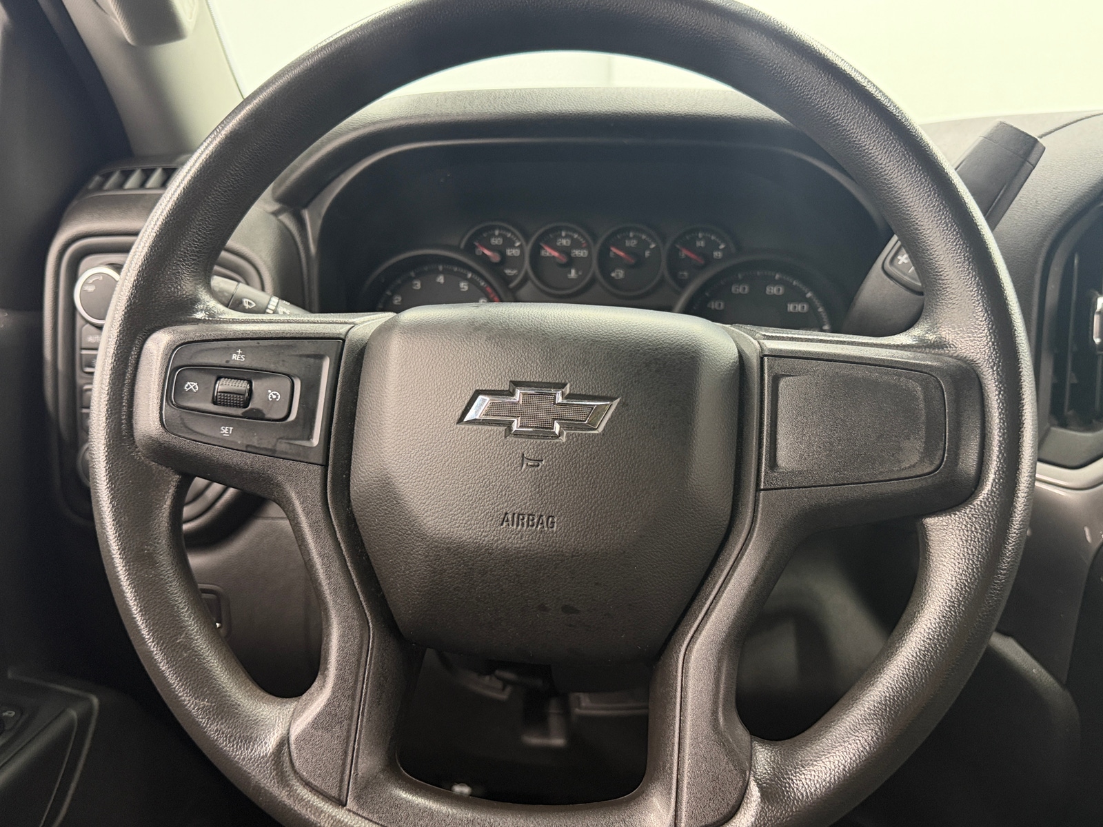 Thumbnail: 2019 Chevrolet Silverado 1500 - 5