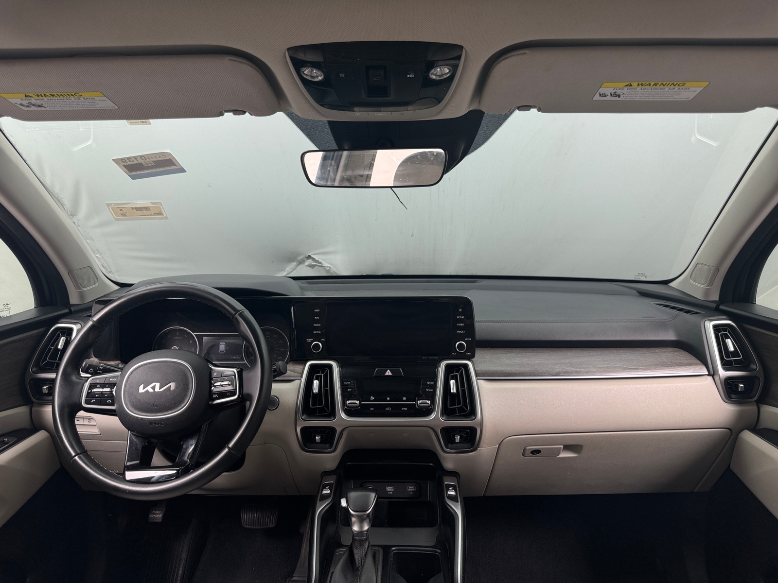 Thumbnail: 2022 Kia Sorento - 2