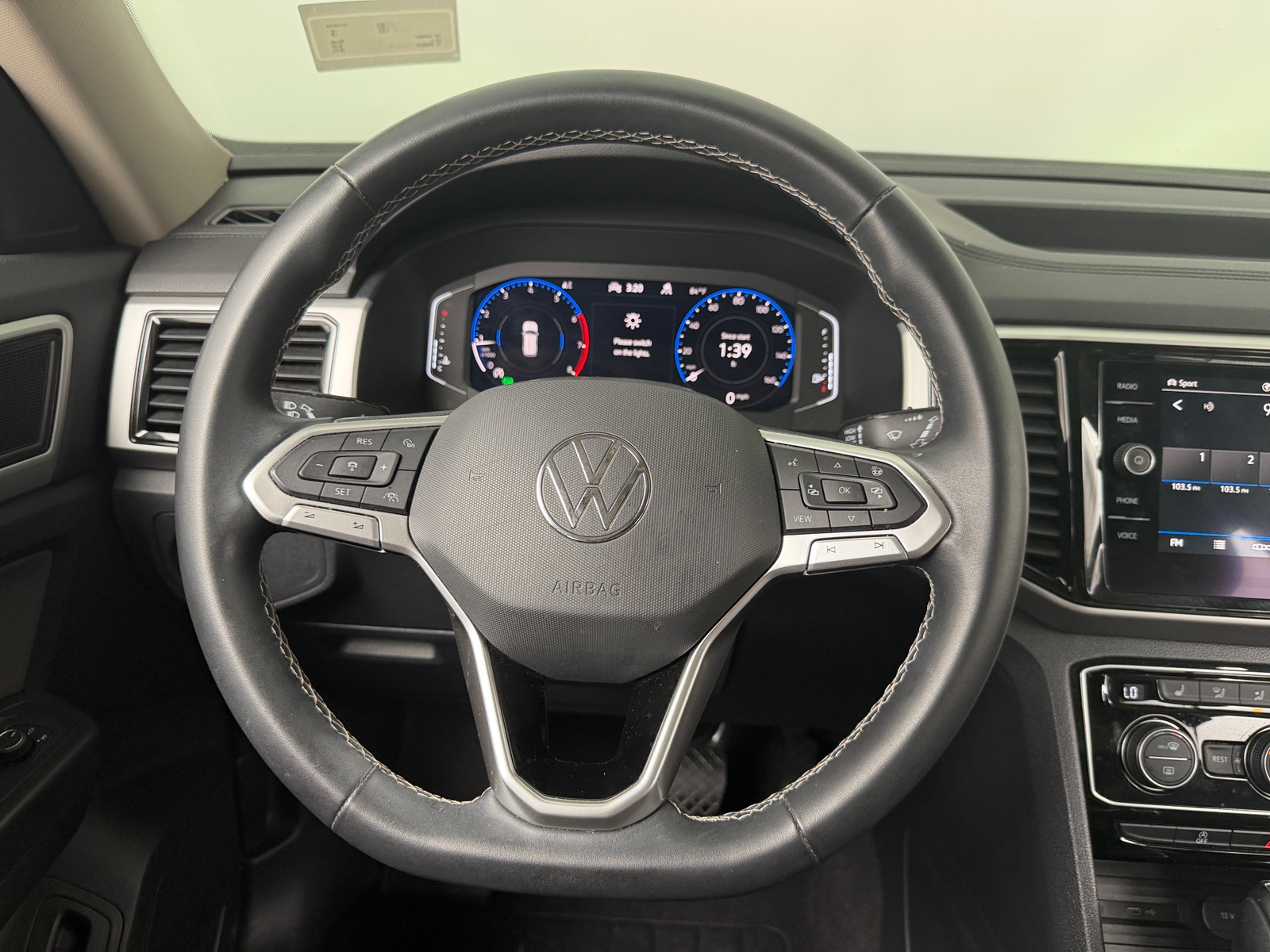 Thumbnail: 2021 Volkswagen Atlas - 4