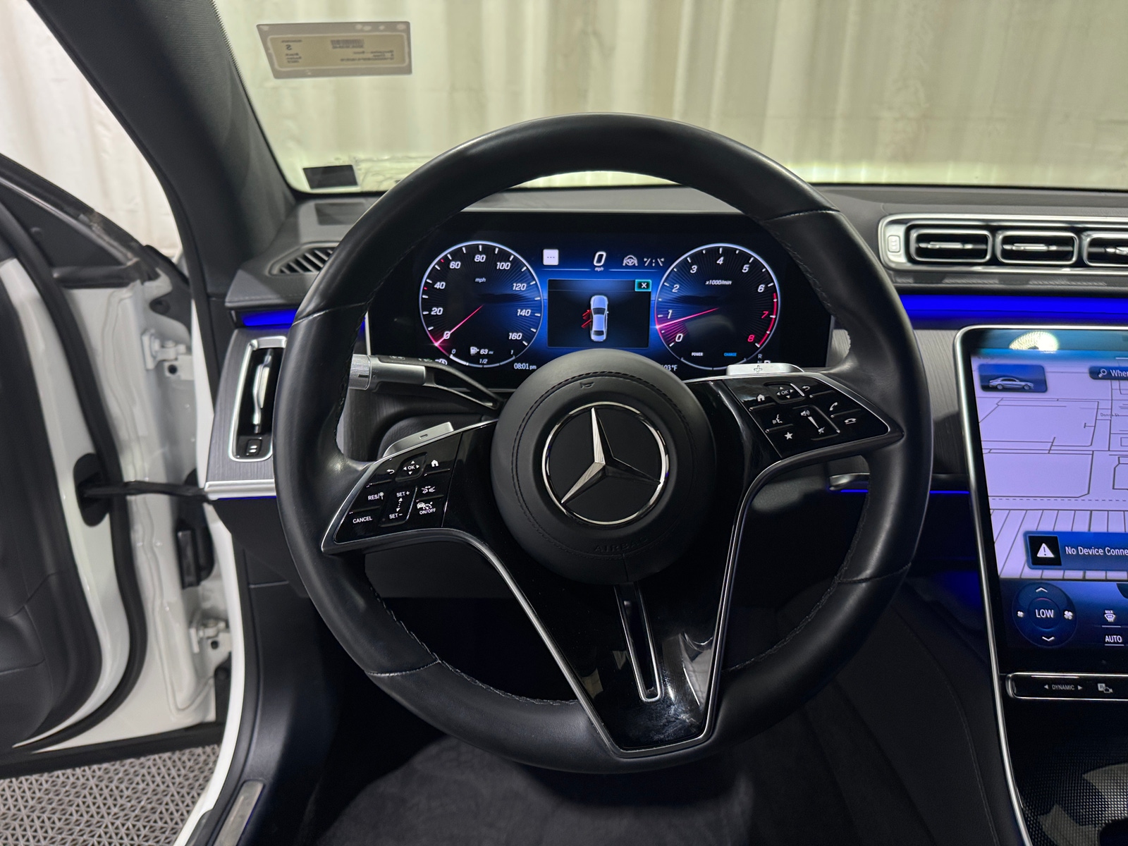 Thumbnail: 2023 Mercedes-Benz S-Class - 4