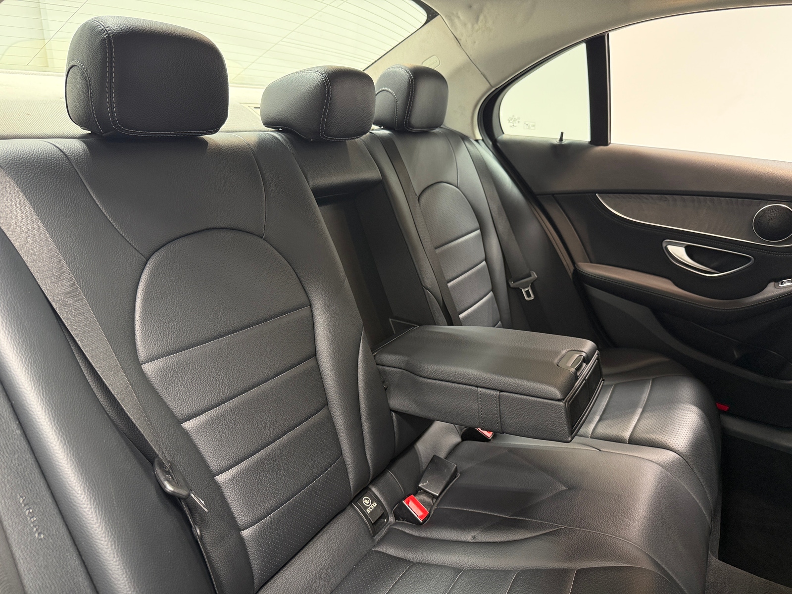 Thumbnail: 2016 Mercedes-Benz C-Class - 5