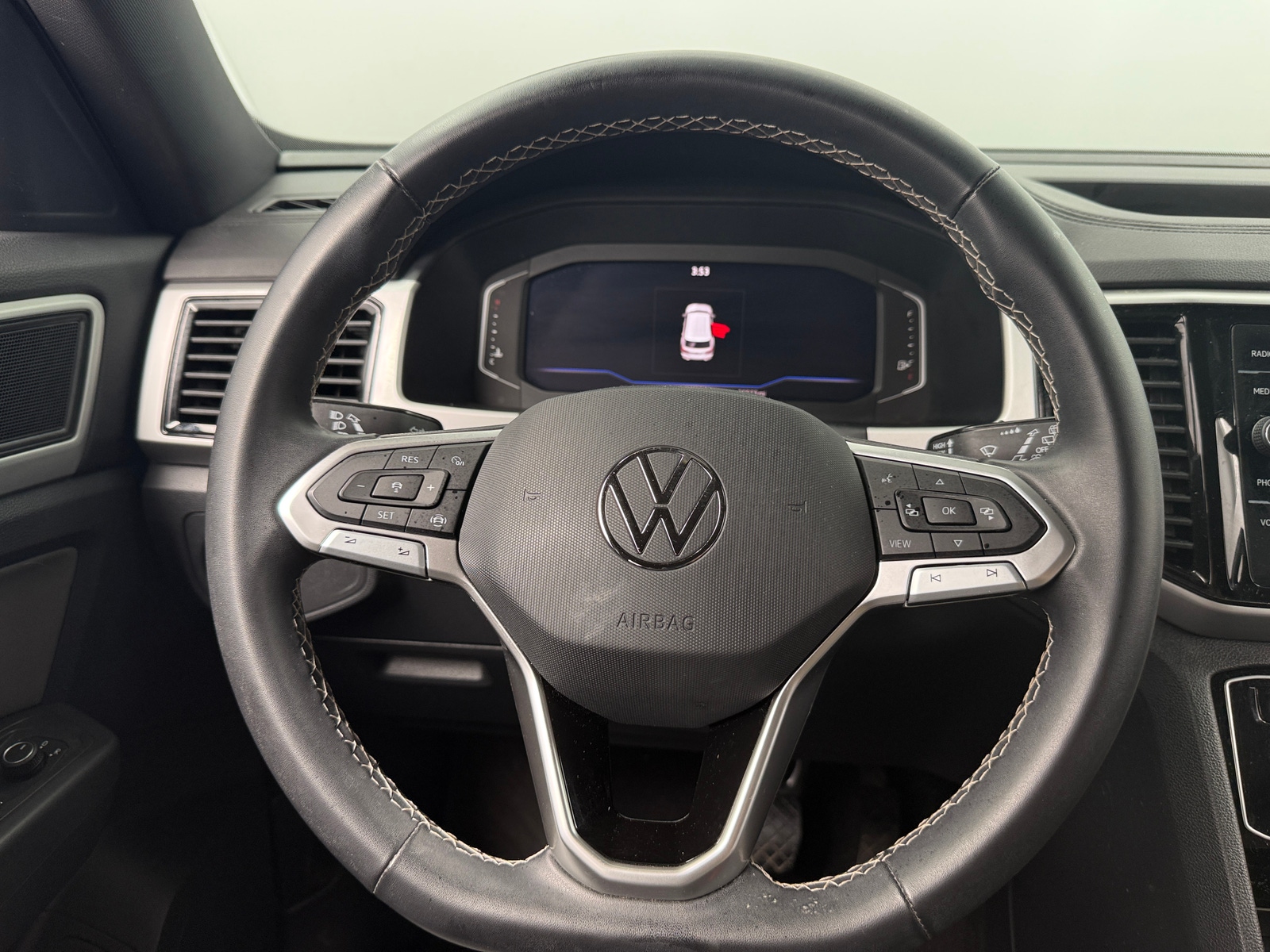 Thumbnail: 2023 Volkswagen Atlas - 4