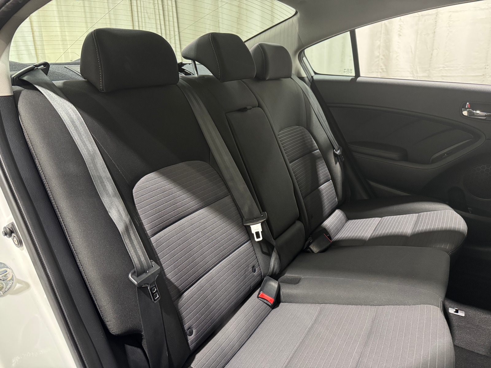 Thumbnail: 2015 Kia Forte - 6