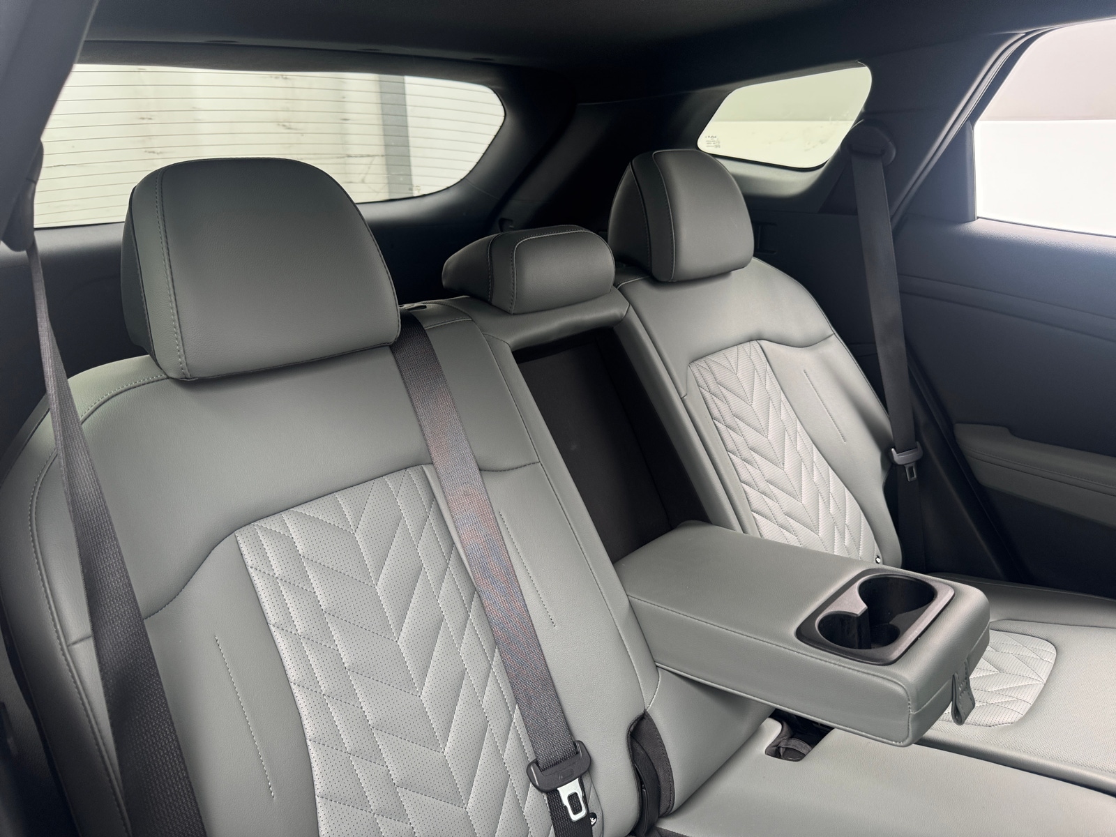 Thumbnail: 2023 Kia Sportage - 5