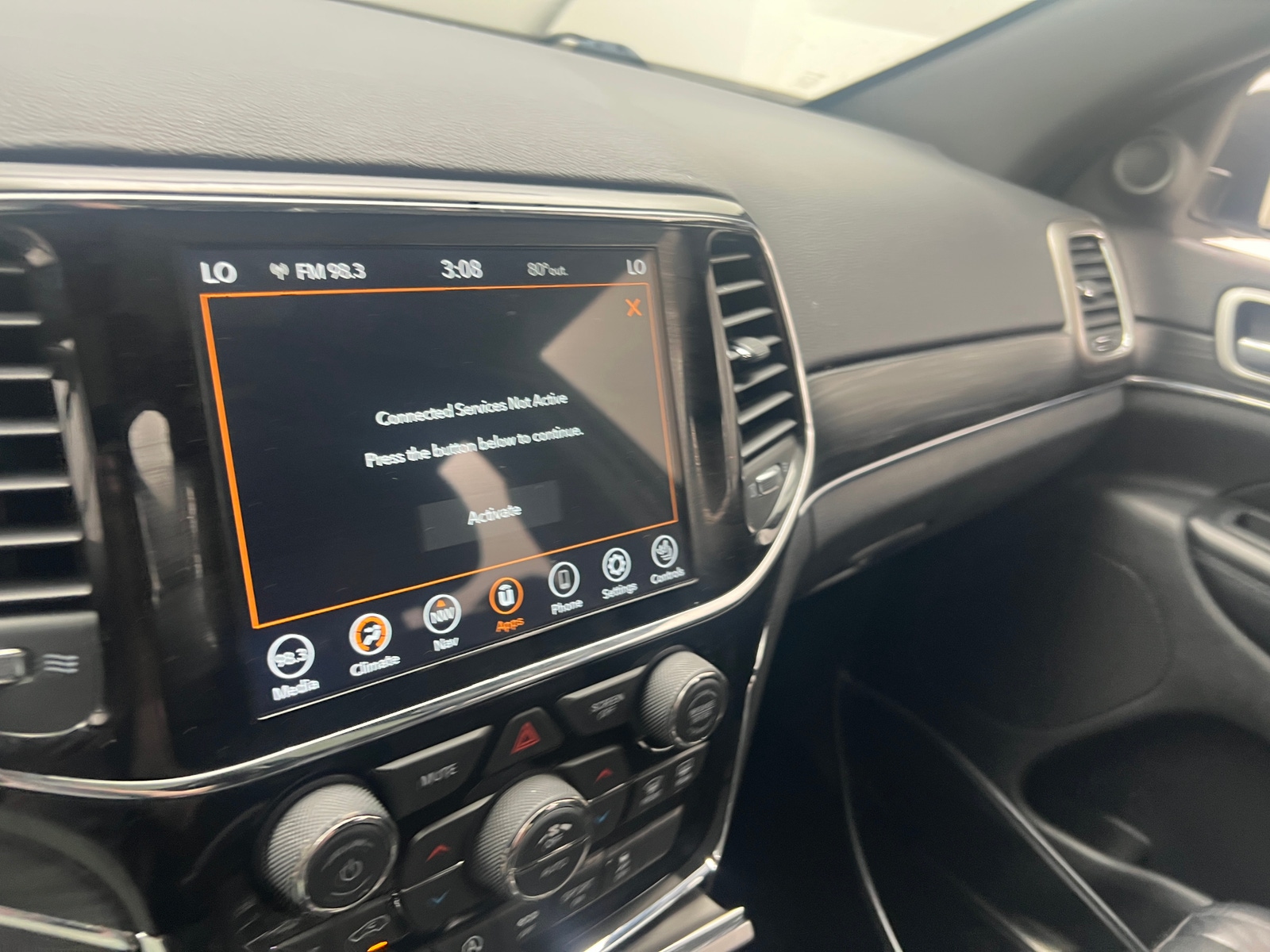 Thumbnail: 2020 Jeep Grand Cherokee - 3