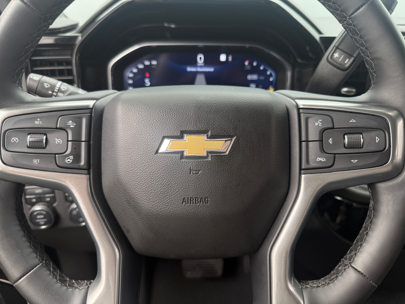 Thumbnail: 2023 Chevrolet Silverado 1500 - 5