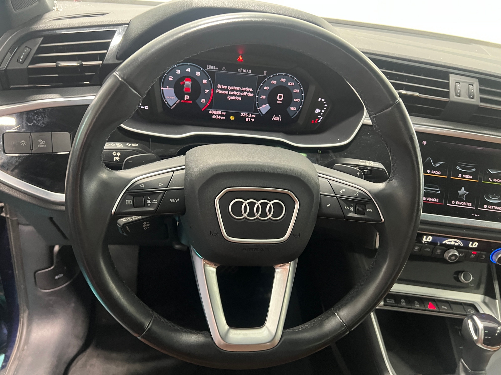 Thumbnail: 2023 Audi Q3 - 4