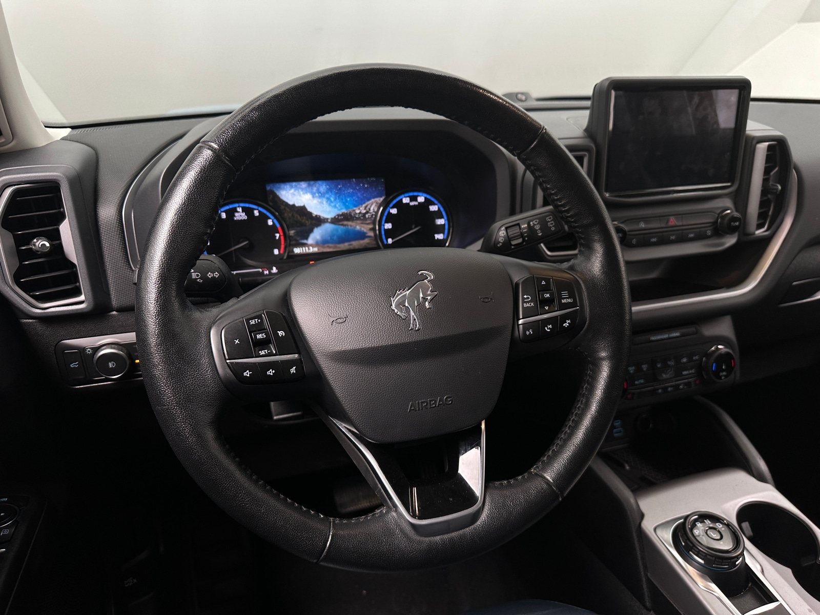Thumbnail: 2022 Ford Bronco Sport - 5