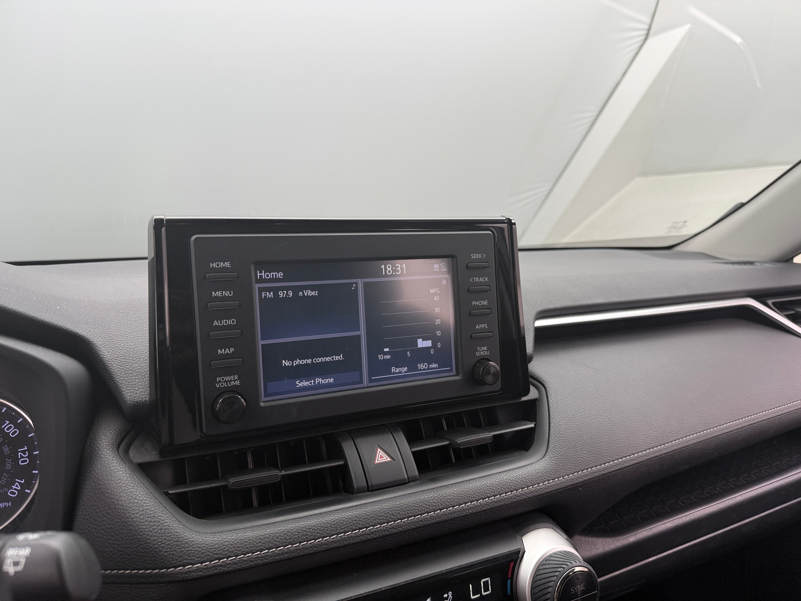 Thumbnail: 2019 Toyota RAV4 - 4