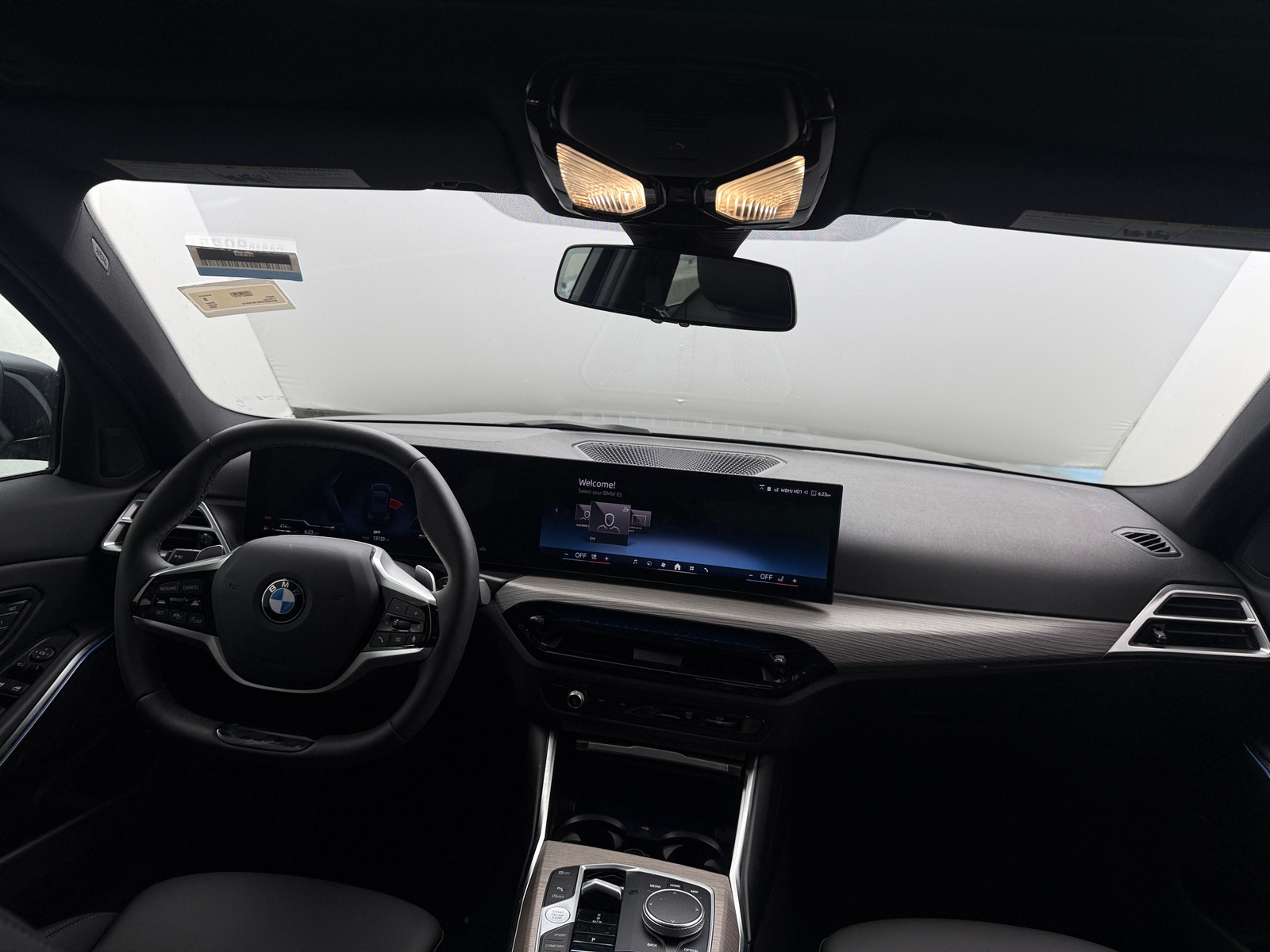 Thumbnail: 2026 BMW 3 Series - 2