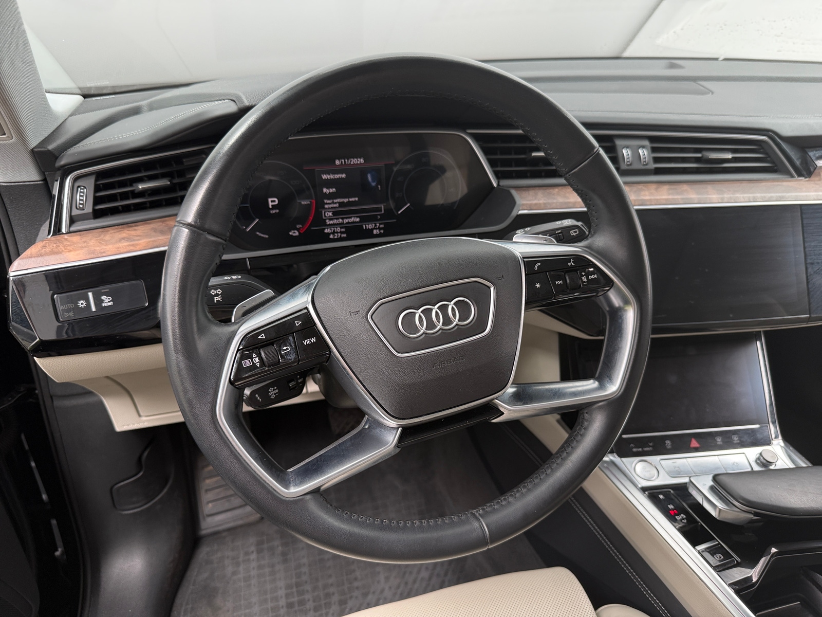 Thumbnail: 2019 Audi e-tron - 4
