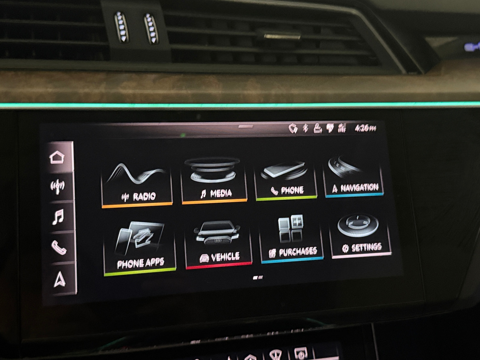 Thumbnail: 2019 Audi e-tron - 3