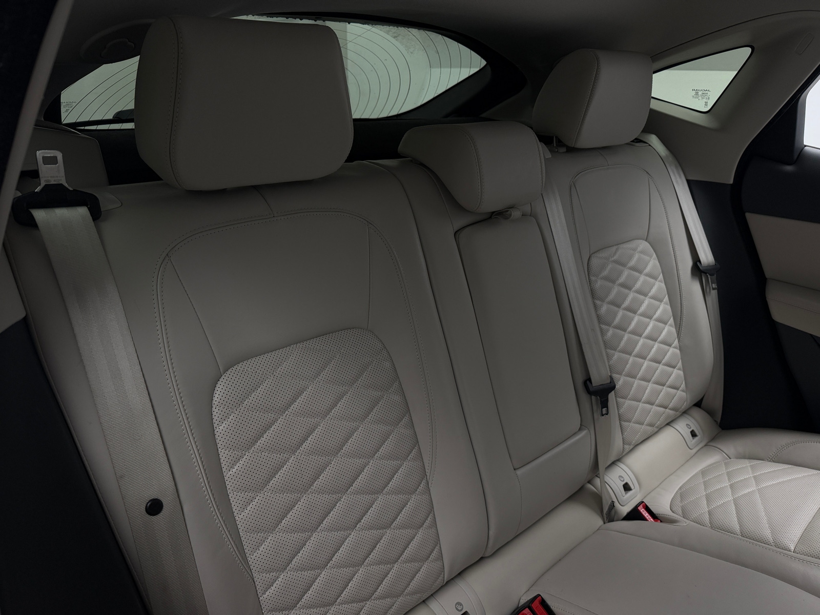 Thumbnail: 2019 Jaguar E-Pace - 5