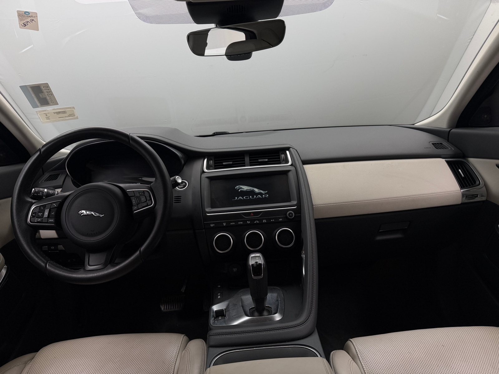 Thumbnail: 2019 Jaguar E-Pace - 2