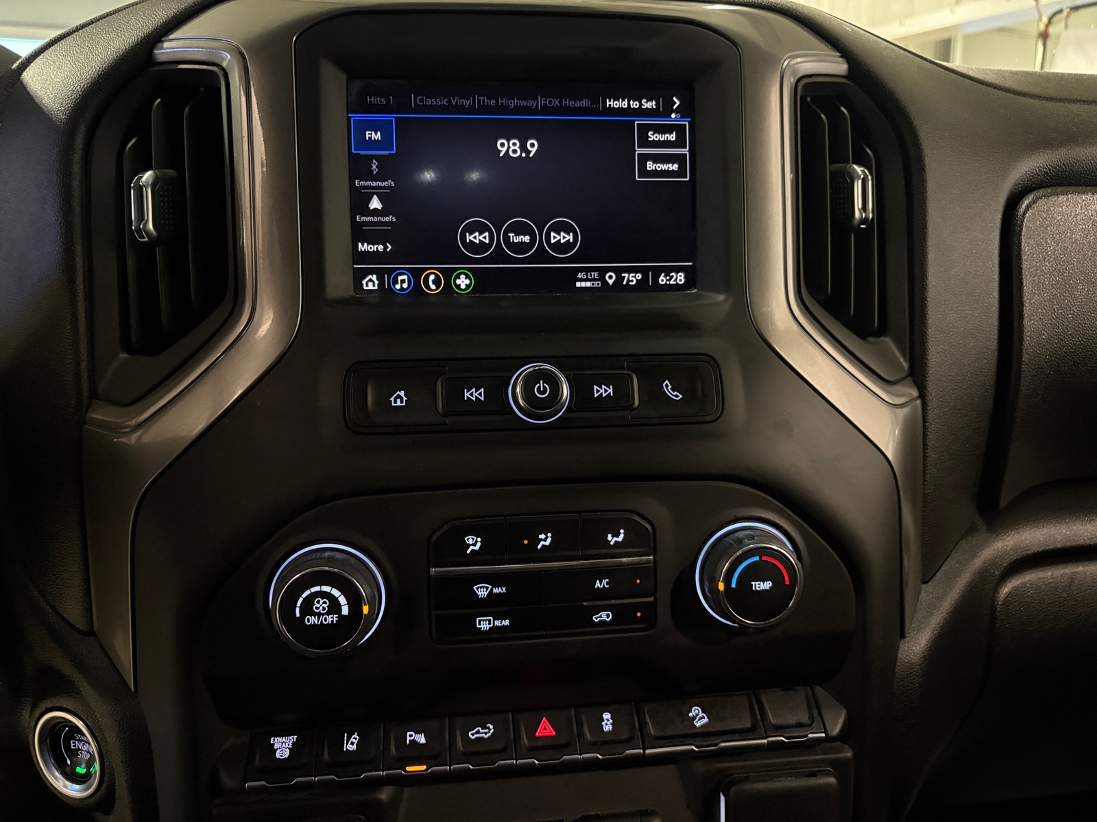 Thumbnail: 2025 Chevrolet Silverado 2500 - 4