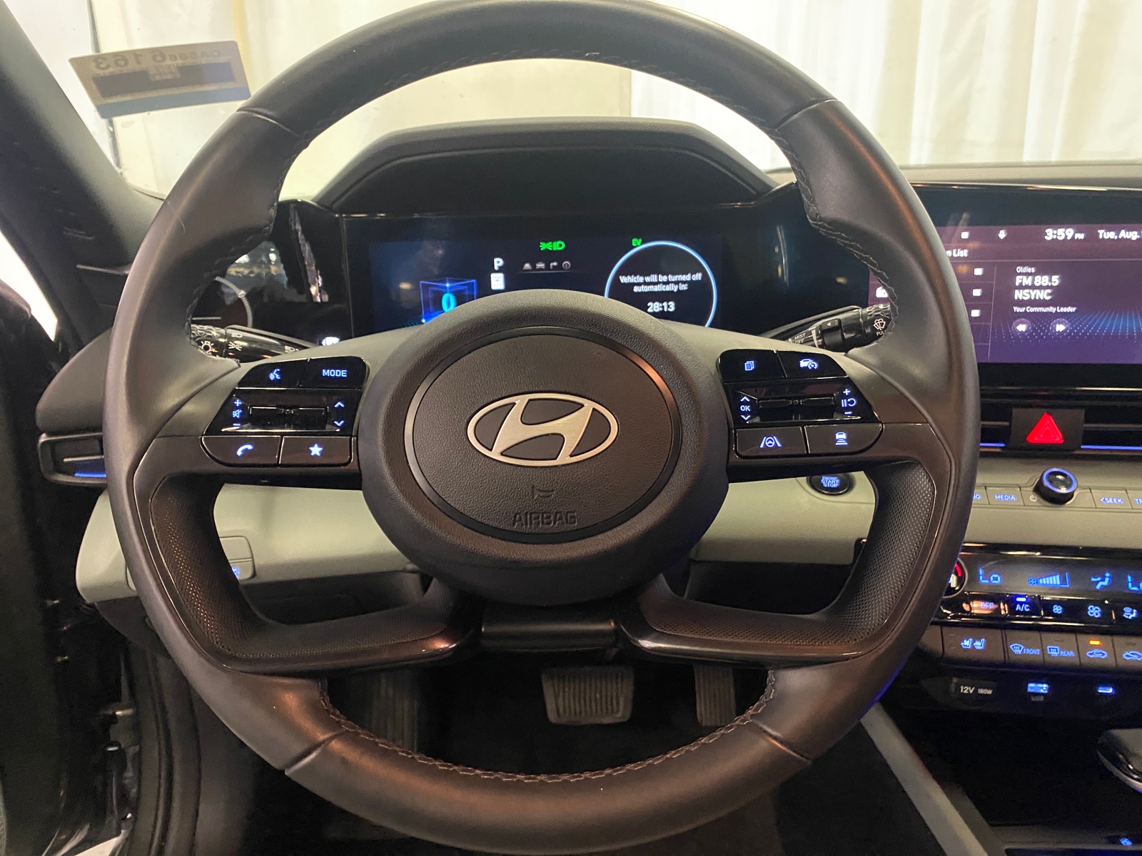 Thumbnail: 2025 Hyundai Elantra - 4
