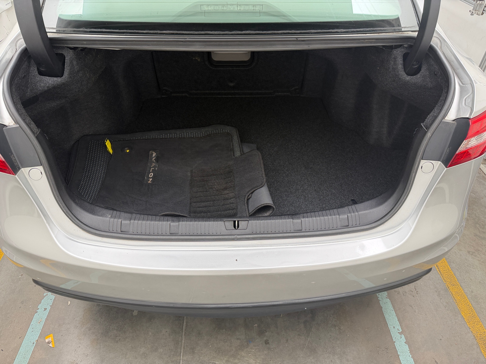 Thumbnail: 2014 Toyota Avalon - 6