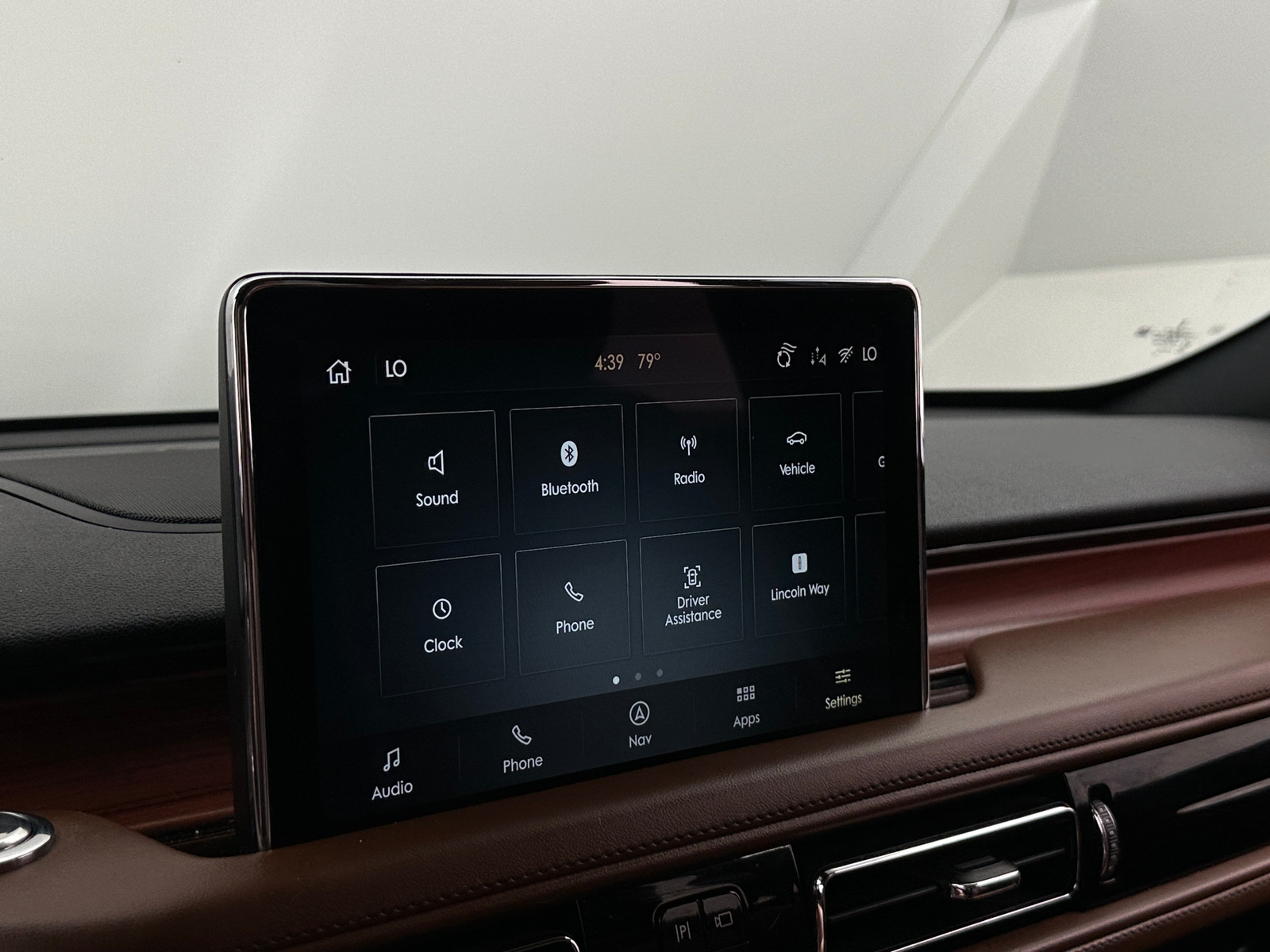 Thumbnail: 2021 Lincoln Aviator - 3