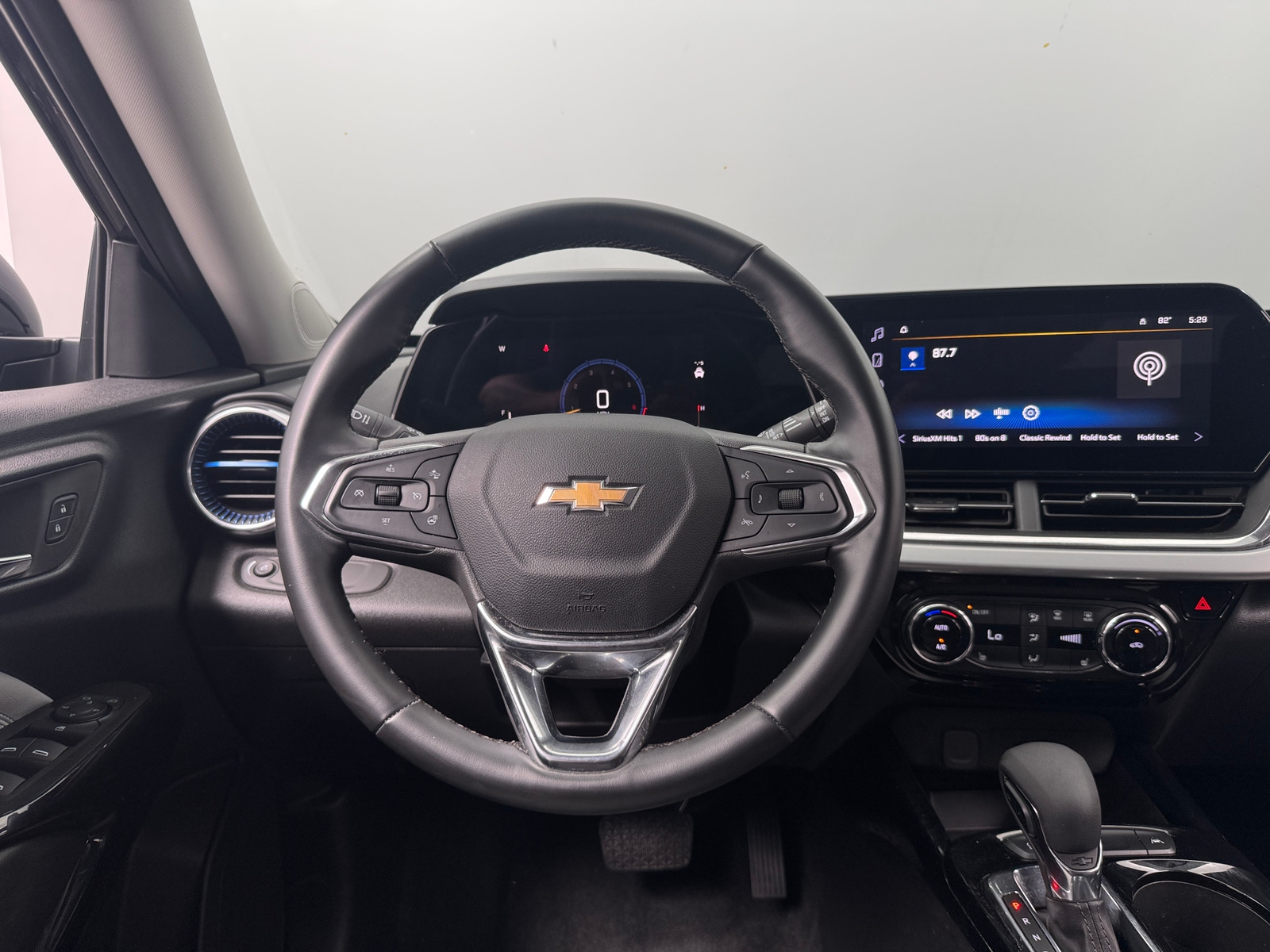 Thumbnail: 2025 Chevrolet Trax - 4
