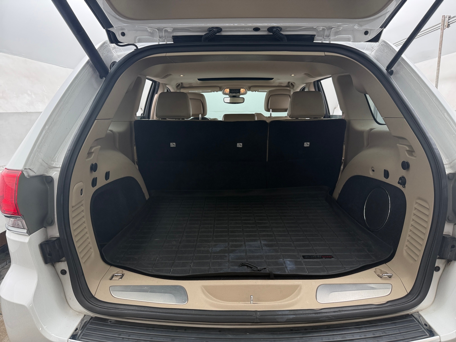 Thumbnail: 2018 Jeep Grand Cherokee - 6