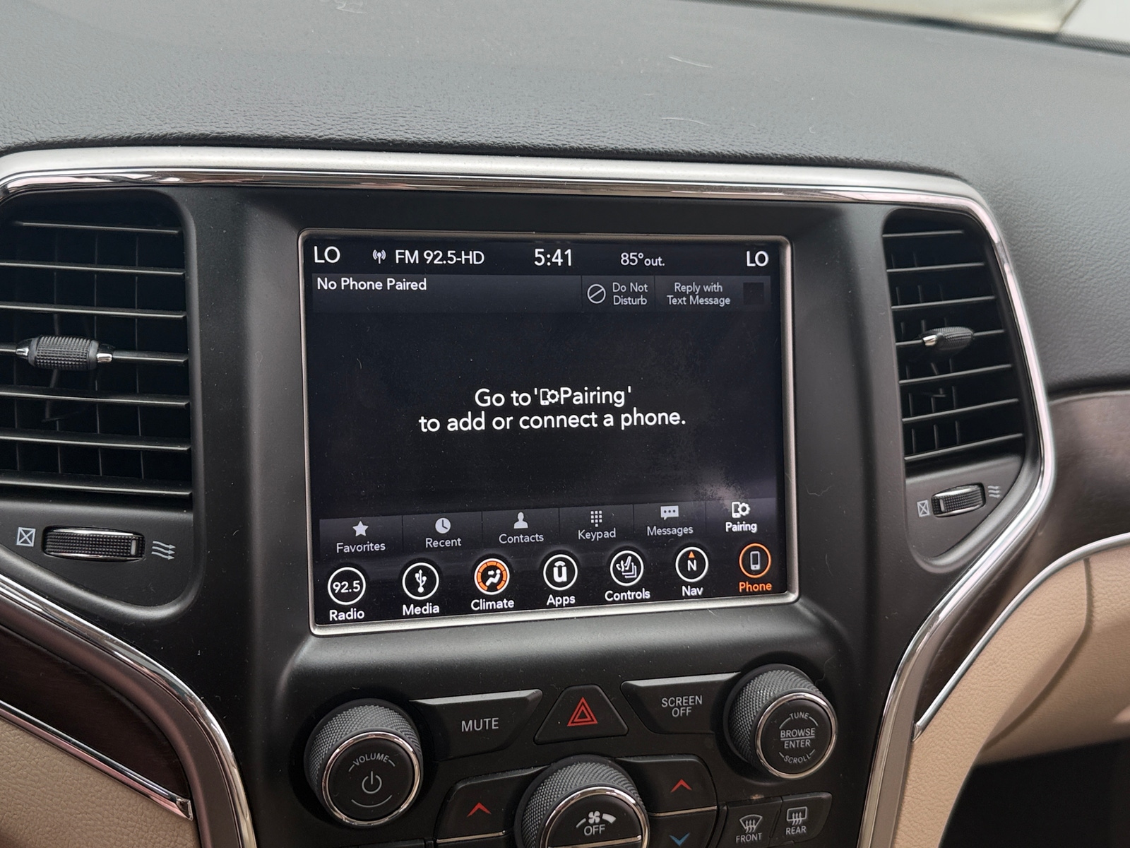 Thumbnail: 2018 Jeep Grand Cherokee - 3