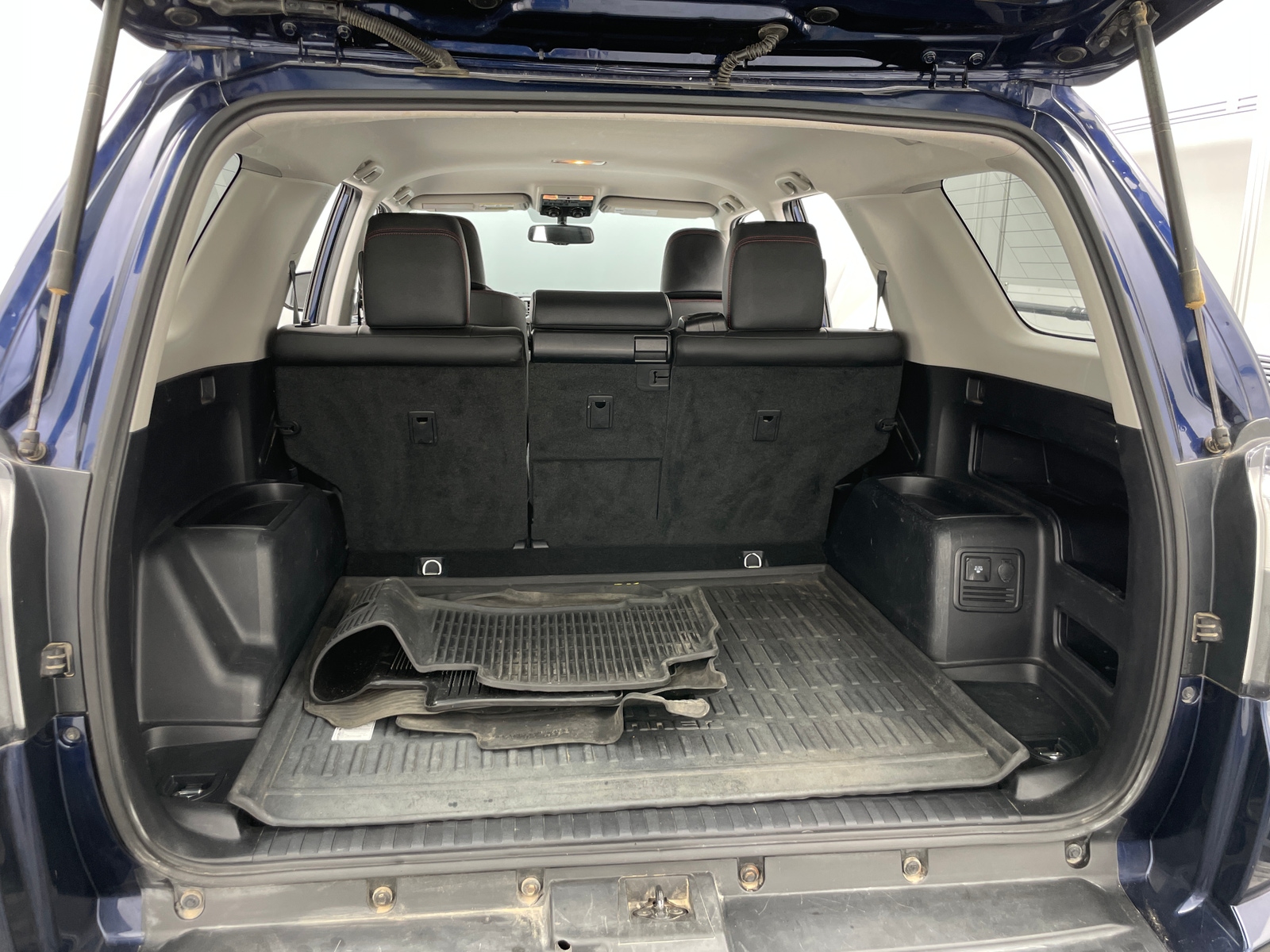 Thumbnail: 2019 Toyota 4Runner - 6