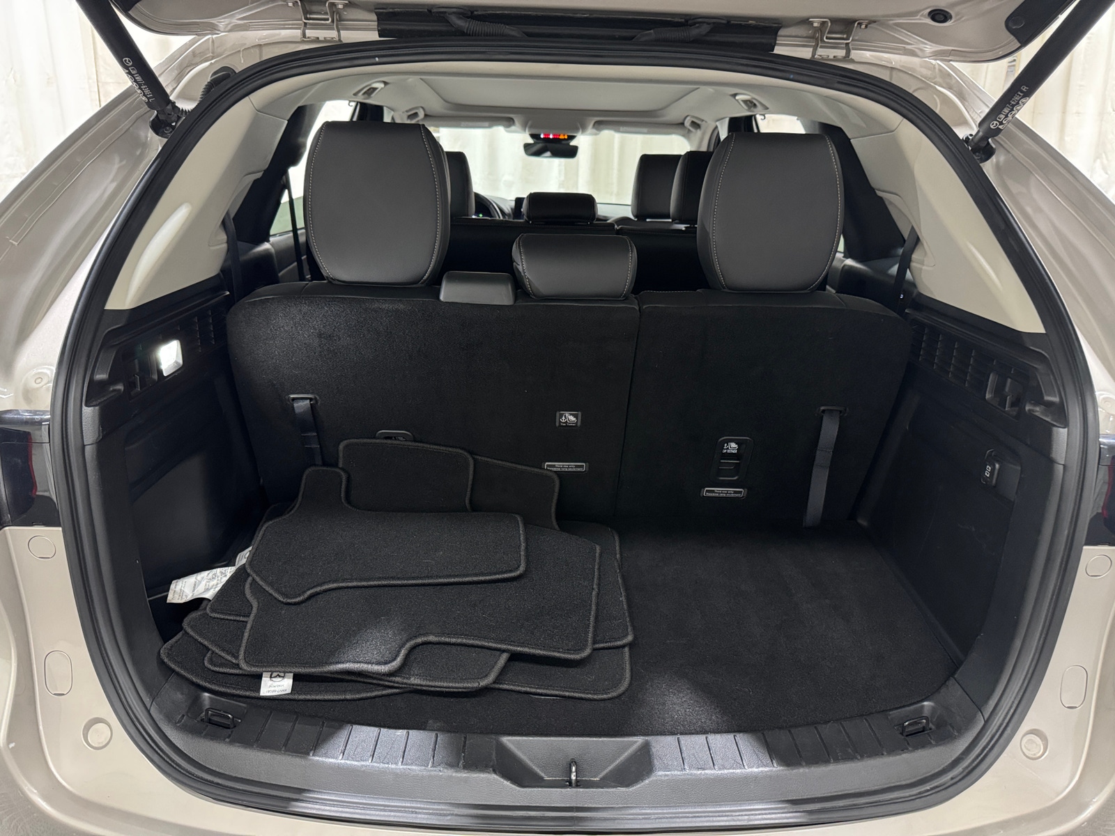 Thumbnail: 2026 Mazda CX-90 - 6