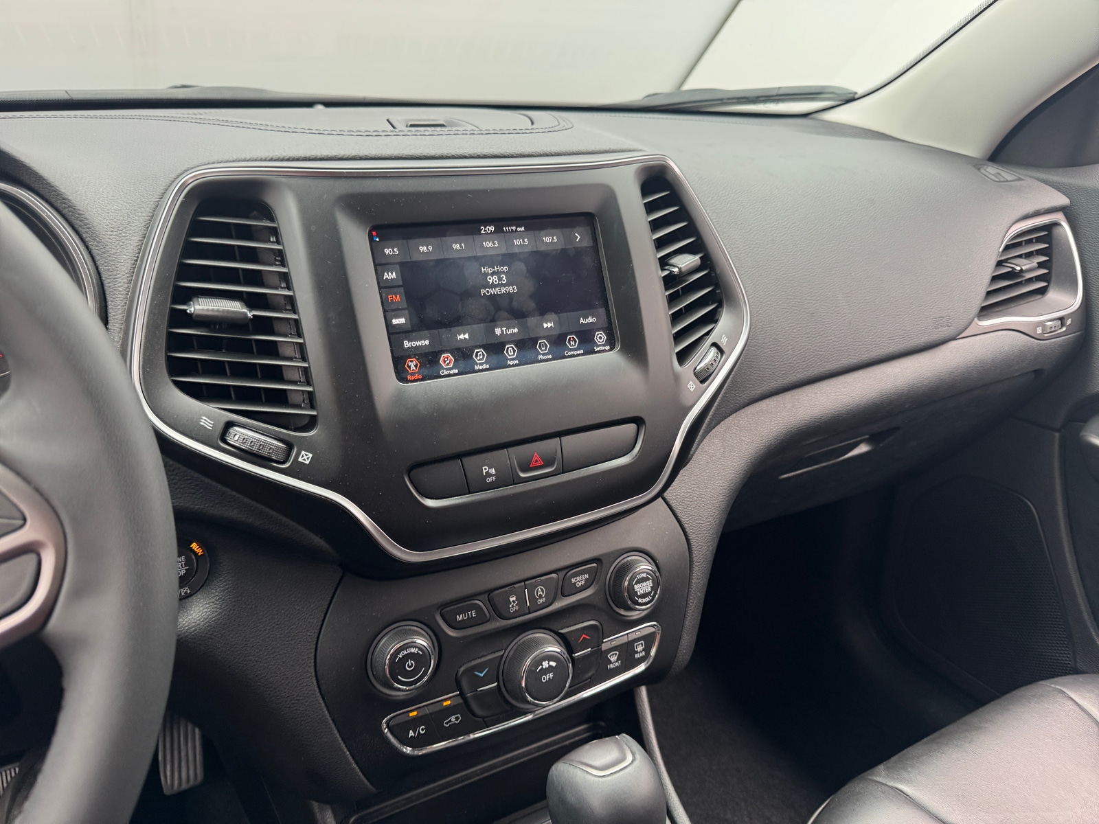 Thumbnail: 2020 Jeep Cherokee - 4