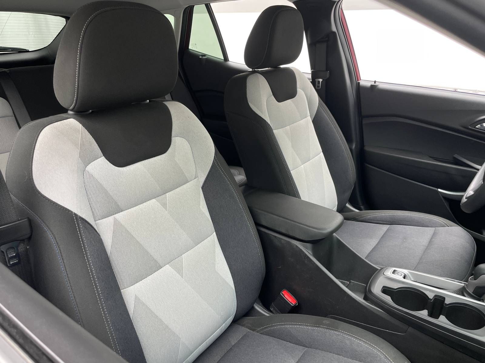 Thumbnail: 2025 Chevrolet Trax - 2