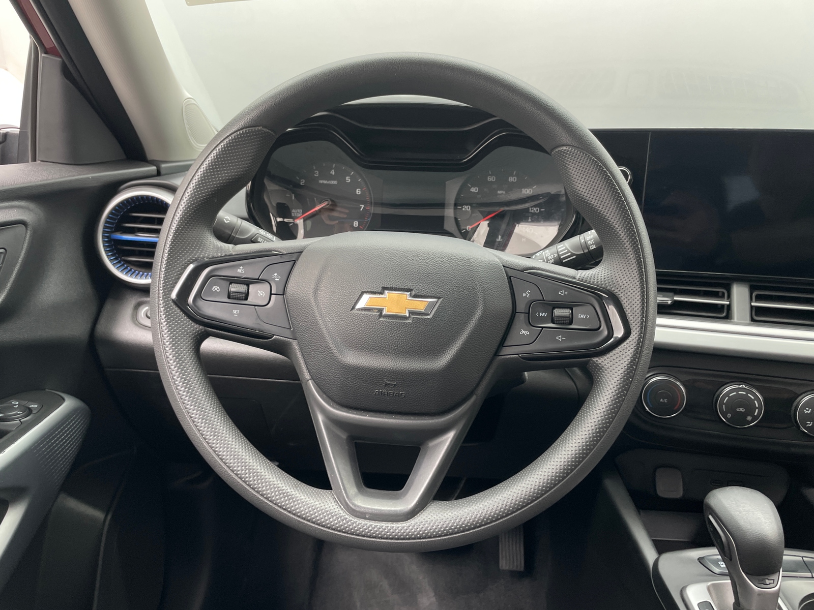 Thumbnail: 2025 Chevrolet Trax - 5