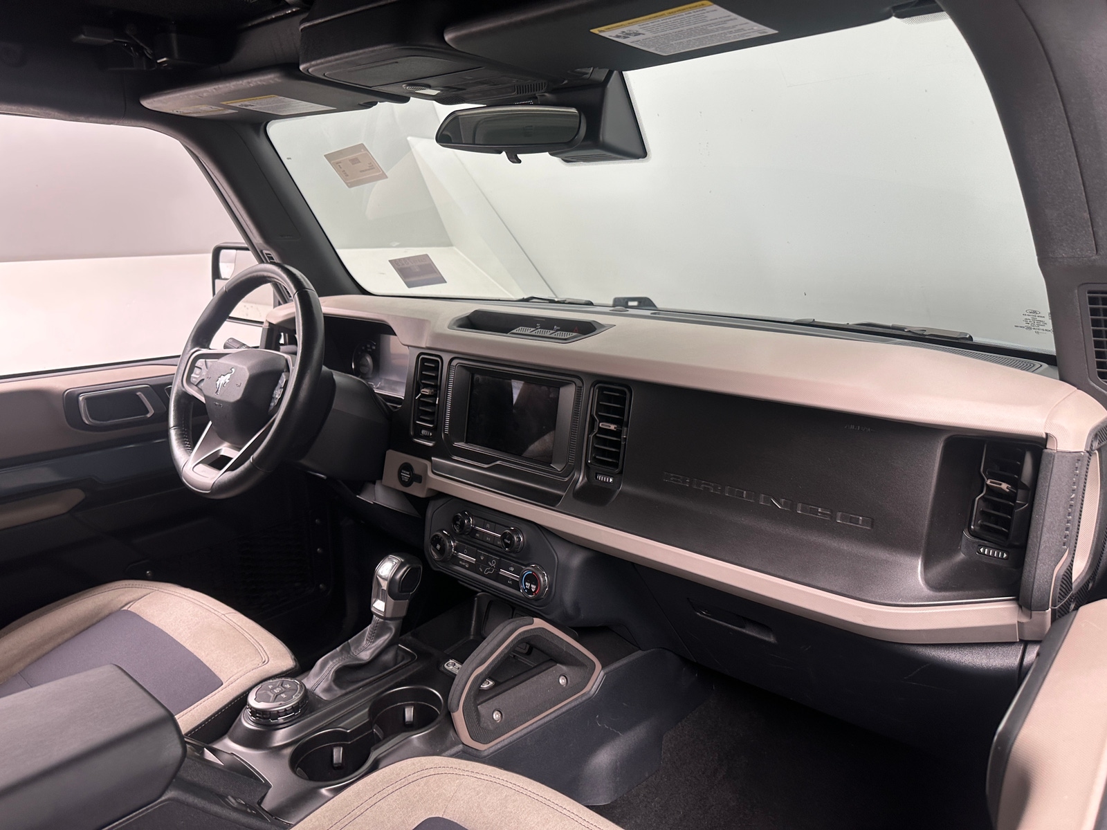 Thumbnail: 2022 Ford Bronco - 3